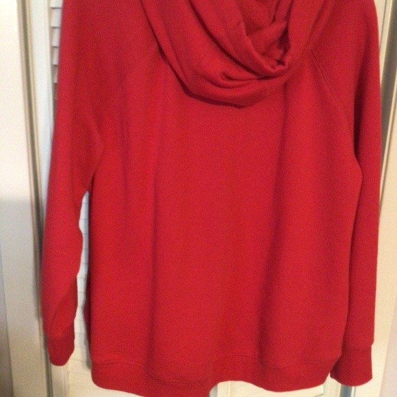 Red hoodie in XL - Picture 2 of 4